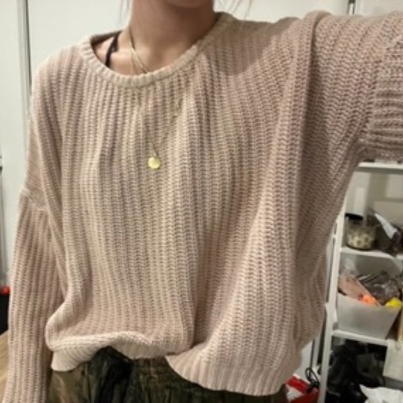 Brandy Melville Knit Sweater - Picture 3 of 3